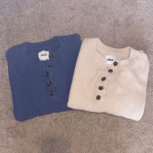 Aerie Women’s oversized Blue and Cream Buttoned Crewneck Sweaters